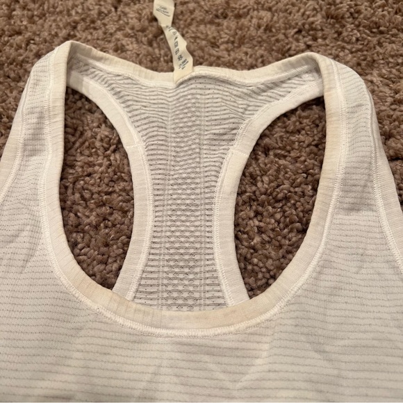 Lululemon swiftly tech tank - Picture 4 of 4